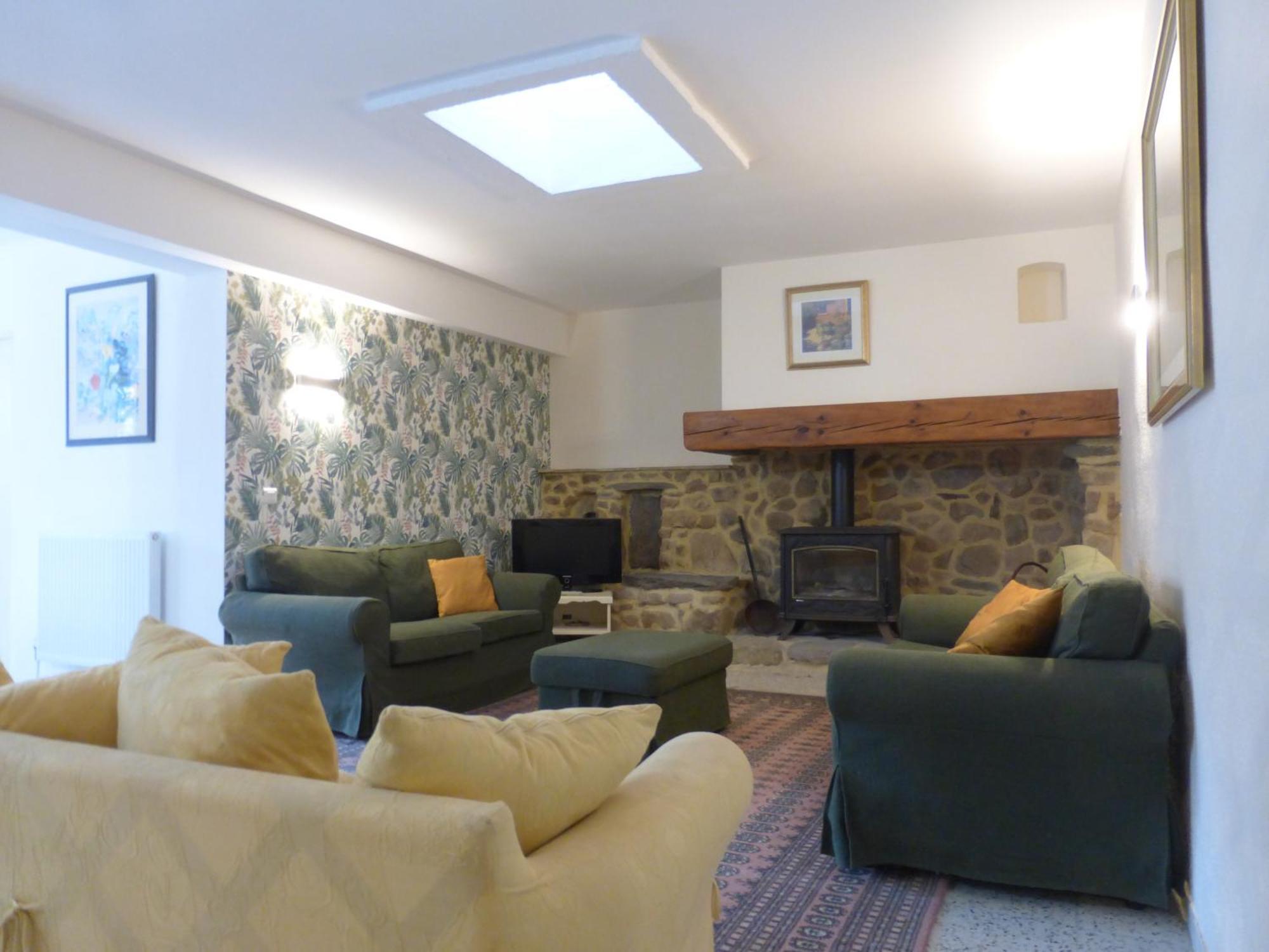 Chateau Du Fraissinet, 6 Gites Sleeping 2-8 Guests, Pool And River On Site La Tronche  エクステリア 写真