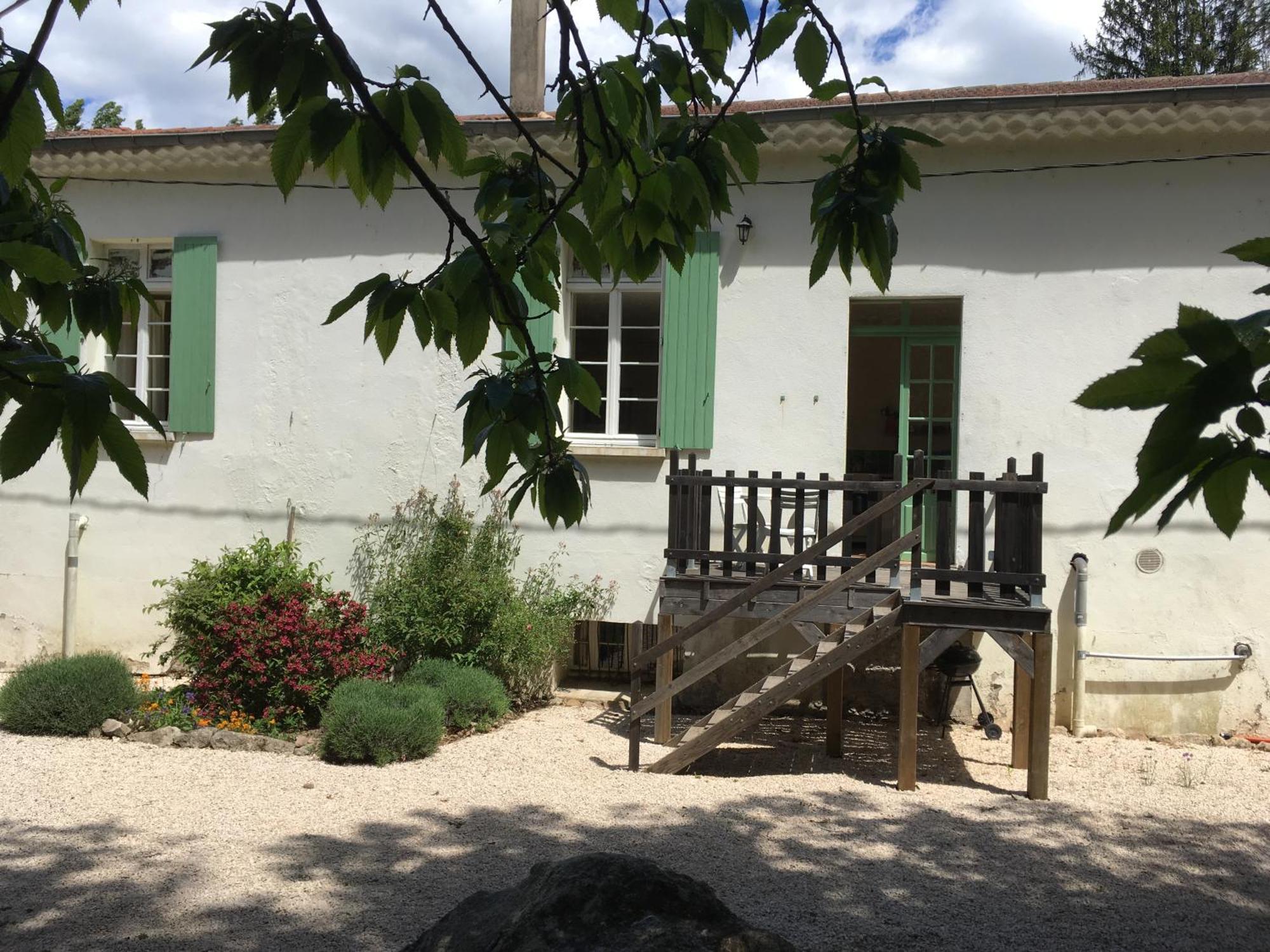Chateau Du Fraissinet, 6 Gites Sleeping 2-8 Guests, Pool And River On Site La Tronche  エクステリア 写真